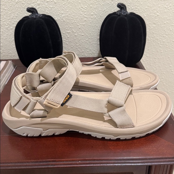 Teva Mens Hurricane XLT2 Sesame Strappy Sandals Sz 10 - Picture 1 of 5
